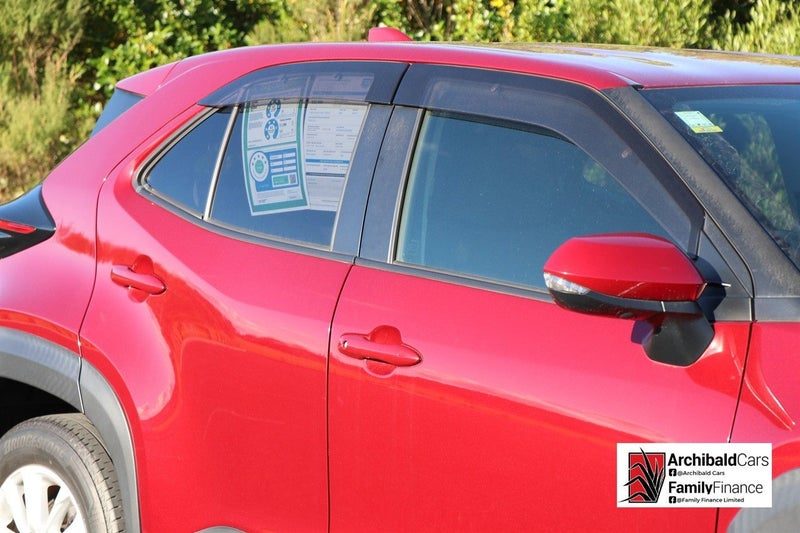 2021 Toyota Yaris Cross X Hybrid, photo 2