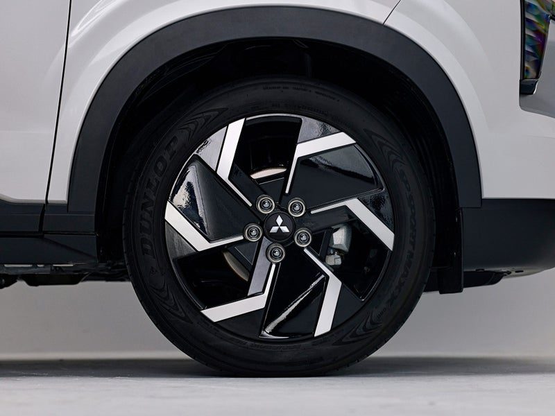 2027 Mitsubishi Outlander Sport VRX 1.6 Hybrid, photo 3