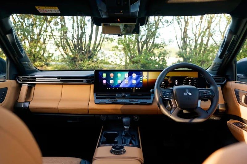 2027 Mitsubishi Pajero Exceed 4x4 2.4D, photo 2