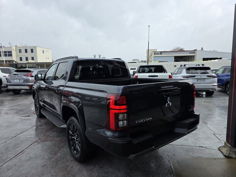2026 Mitsubishi Triton VRX 4x4, photo 2