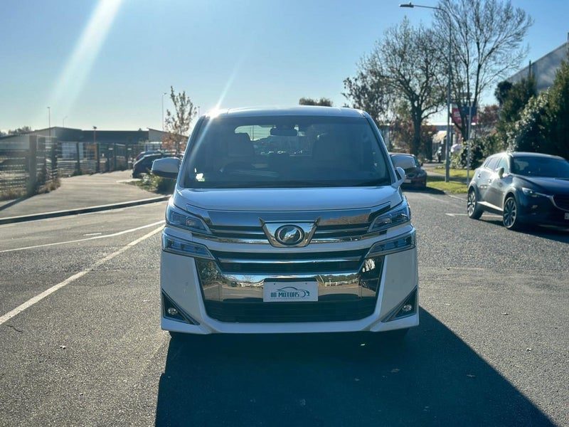 2018 Toyota Vellfire 2.4X, 8 Seater, photo 2