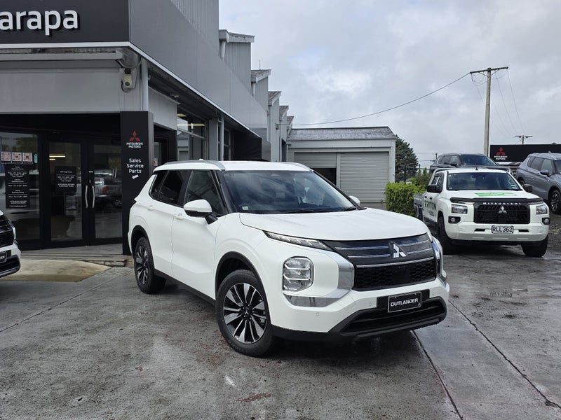 2026 Mitsubishi Outlander LS 2.5P