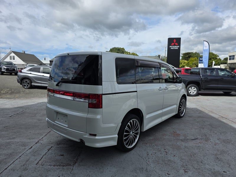 2012 Mitsubishi Delica 2.0P, photo 2