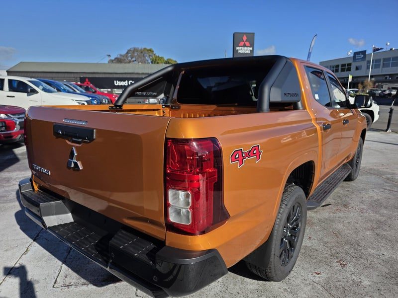 2026 Mitsubishi Triton GLX Sport 4x4 Auto, photo 2
