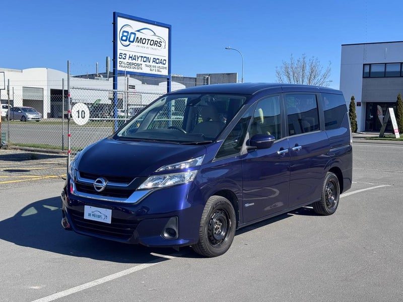 2017 Nissan Serena 8 Seater