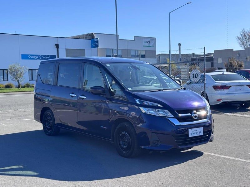 2017 Nissan Serena 8 Seater, photo 3