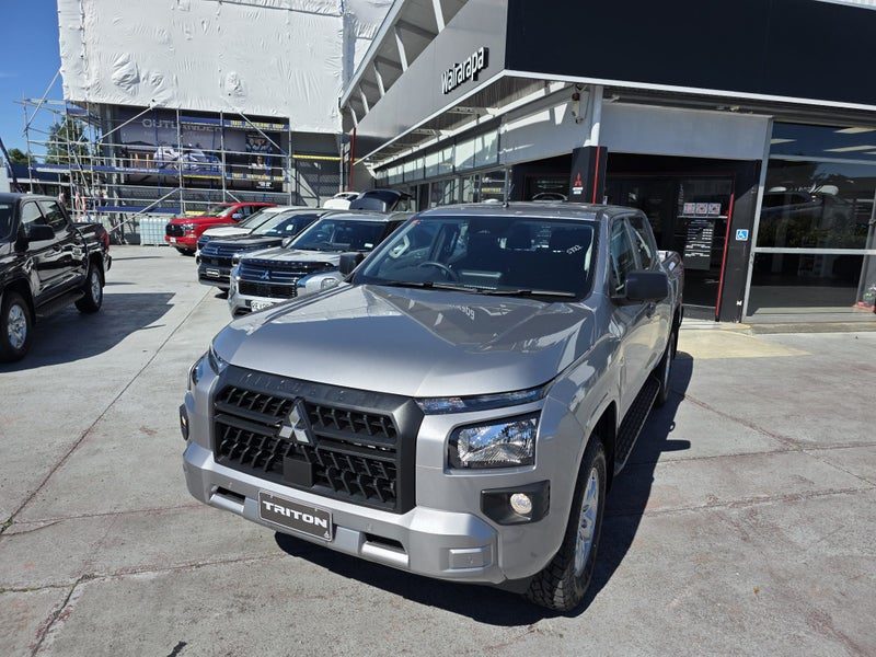 2026 Mitsubishi Triton GLX D/Cab 4x4, photo 3