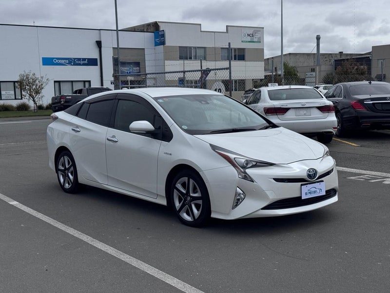 2016 Toyota Prius New Shape Facelift, photo 3