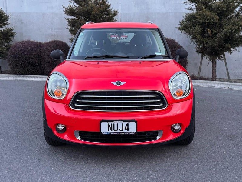 2011 MINI One Crossover, photo 2