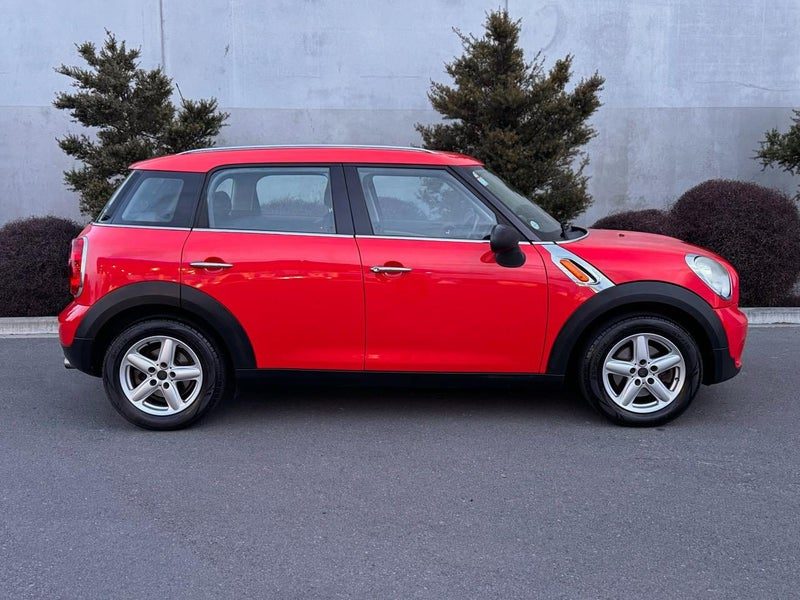2011 MINI One Crossover, photo 3