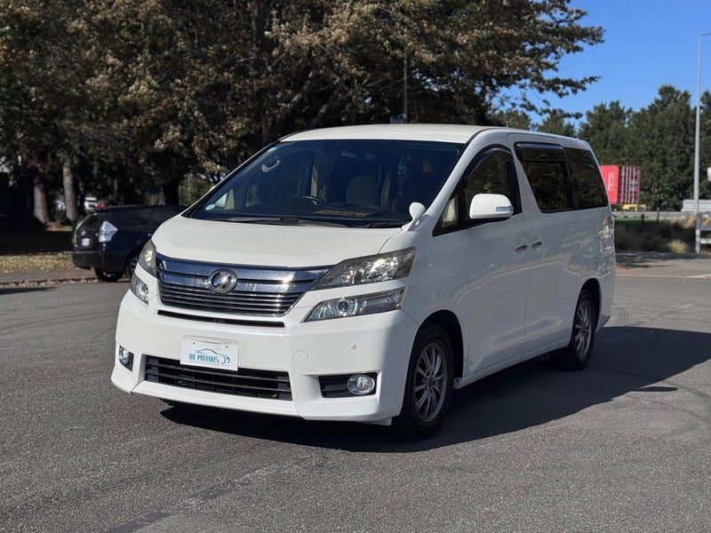 2013 Toyota Vellfire 8 Seater, main photo