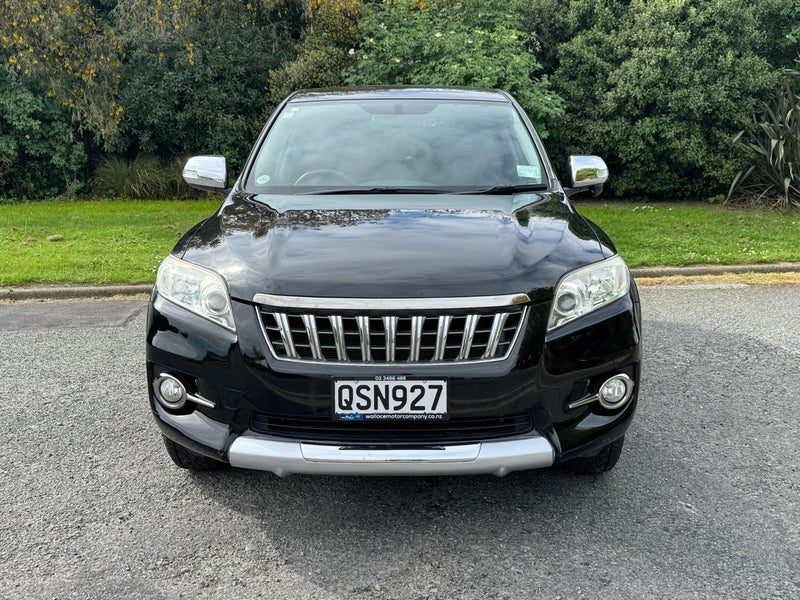 2013 Toyota Vanguard 240S S Package 7 Seater, photo 2