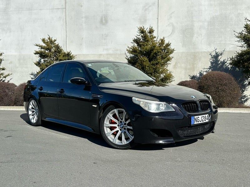 2005 BMW M5 E60 5.0L V10