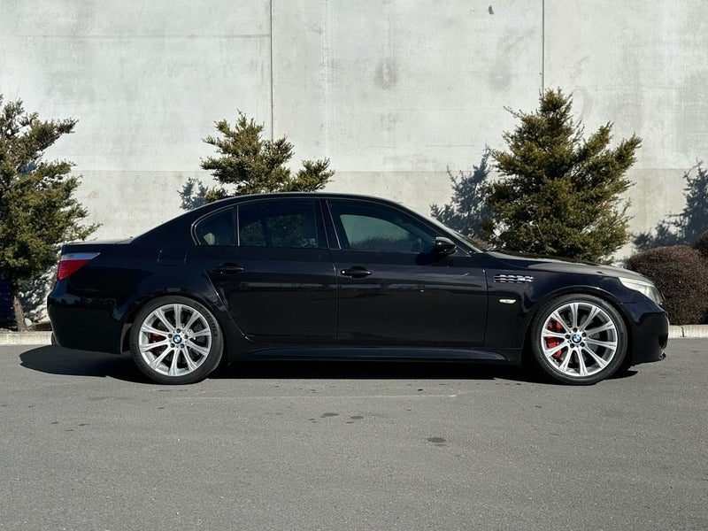 2005 BMW M5 E60 5.0L V10, photo 2