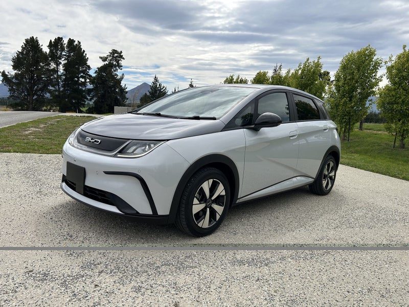 2024 BYD Dolphin Premium Extended Range - 93% SOH, photo 2