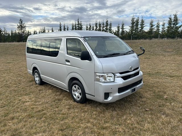 2023 Toyota Hiace 2.7 DX 10 seater