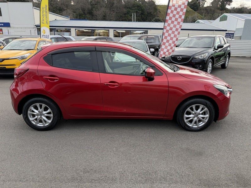 2015 Mazda Demio 13 S L Package, photo 2