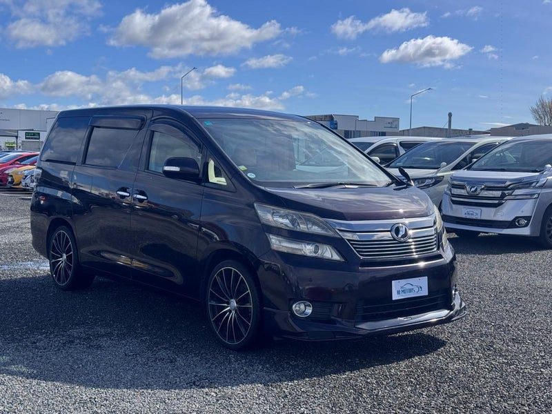 2012 Toyota Vellfire 2.4V, 7 Seater, photo 3