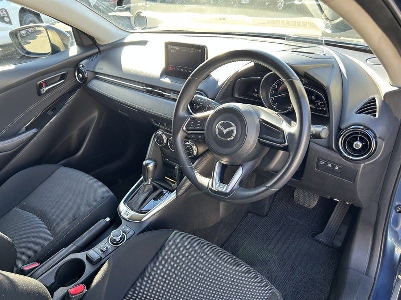 2017 Mazda Demio 13S, photo 3