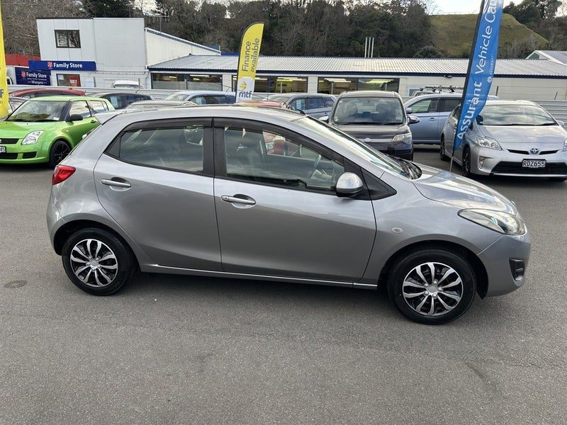 2014 Mazda Demio Skyactive, photo 2