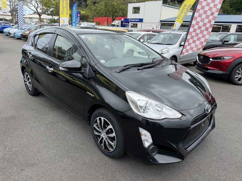 2017 Toyota Aqua S