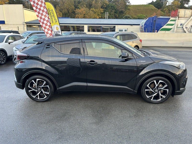 2017 Toyota C-HR G HYBRID, photo 2