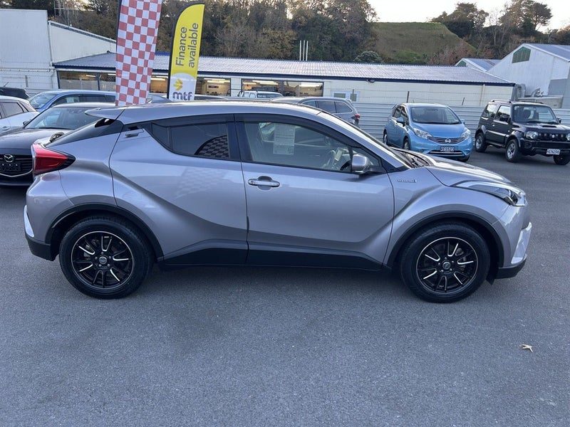 2017 Toyota C-HR, photo 3