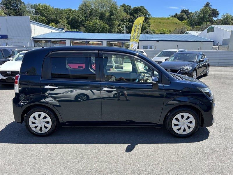 2016 Toyota Spade G, photo 2