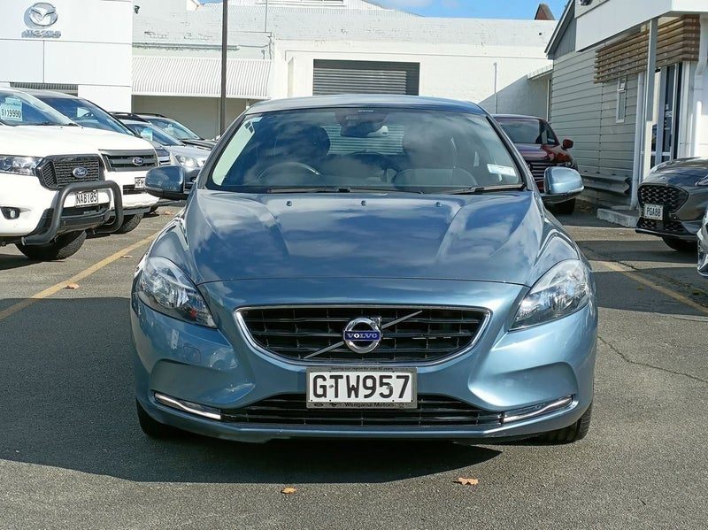 2013 Volvo V40 T4 2.0L Auto, photo 2