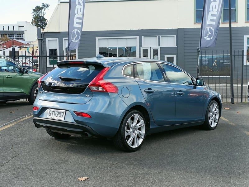 2013 Volvo V40 T4 2.0L Auto, photo 3
