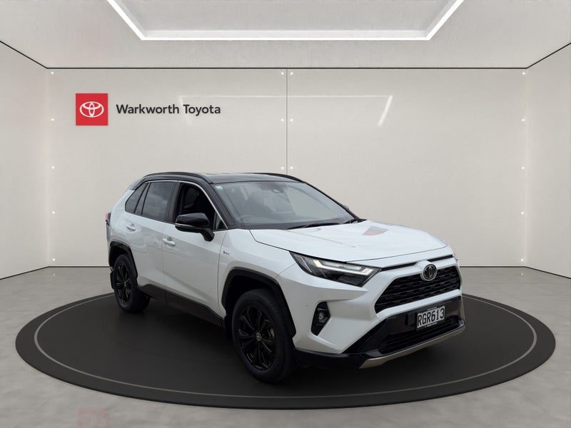 2025 Toyota RAV4 XSE