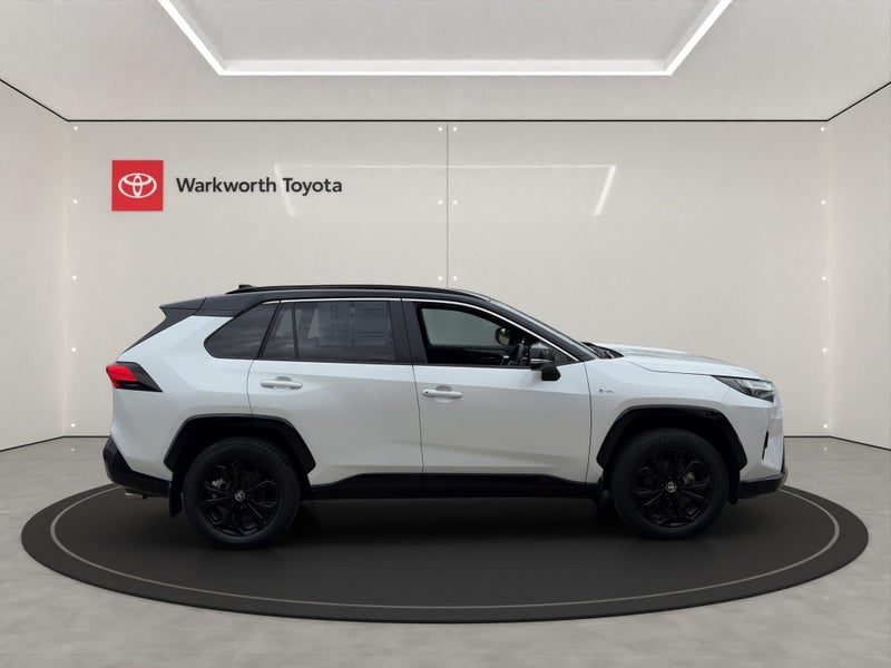 2025 Toyota RAV4 XSE, photo 2