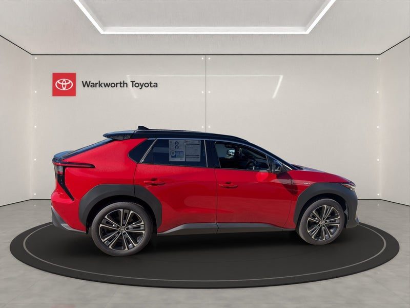 2025 Toyota bZ4X Motion AWD, photo 2