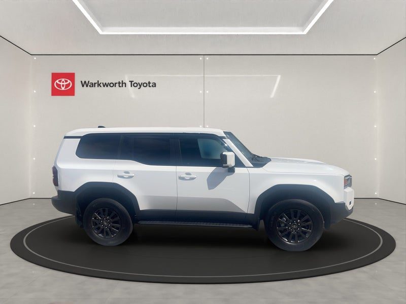 2025 Toyota Land Cruiser Prado GX, photo 2
