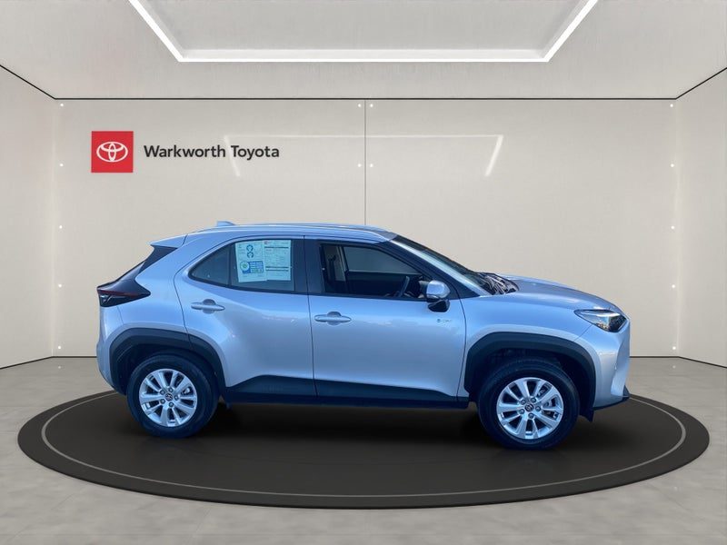 2024 Toyota Yaris Cross GX, photo 2