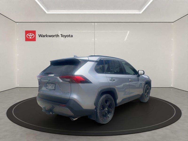 2021 Toyota RAV4 Limited, photo 3