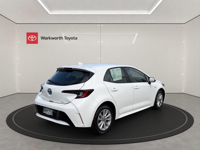 2025 Toyota Corolla GX 1.8, photo 2