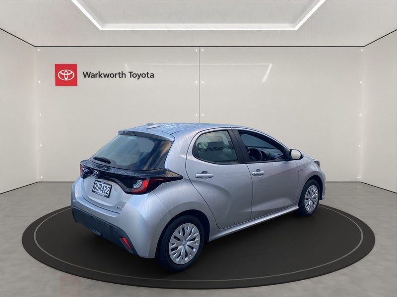 2024 Toyota Yaris GX 1.5, photo 3