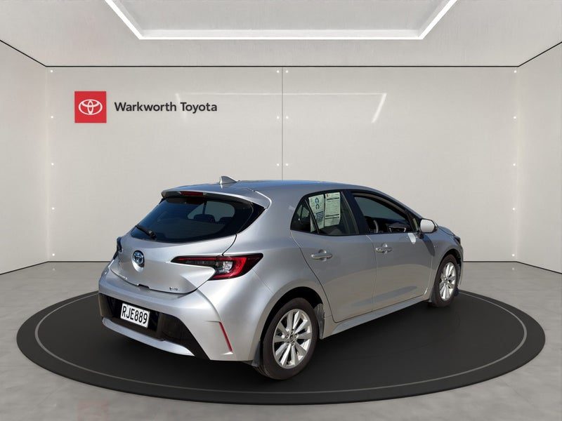 2025 Toyota Corolla GX 1.8, photo 2