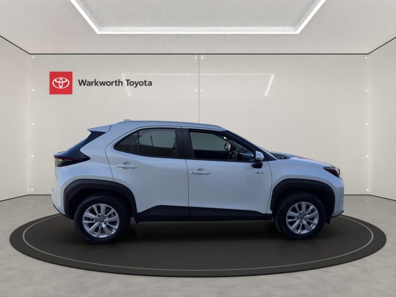 2025 Toyota Yaris Cross GX, photo 2