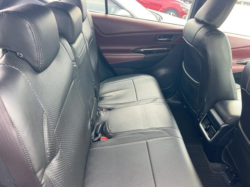 2015 Toyota Harrier, photo 3