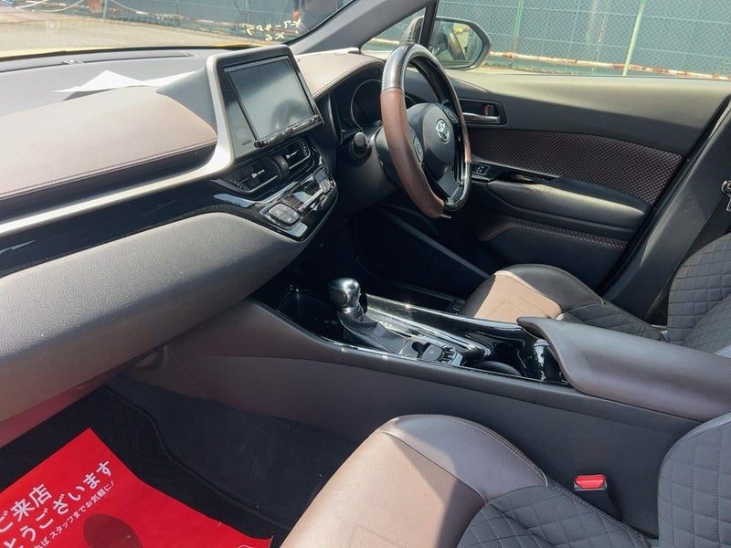 2017 Toyota C-HR G, photo 3