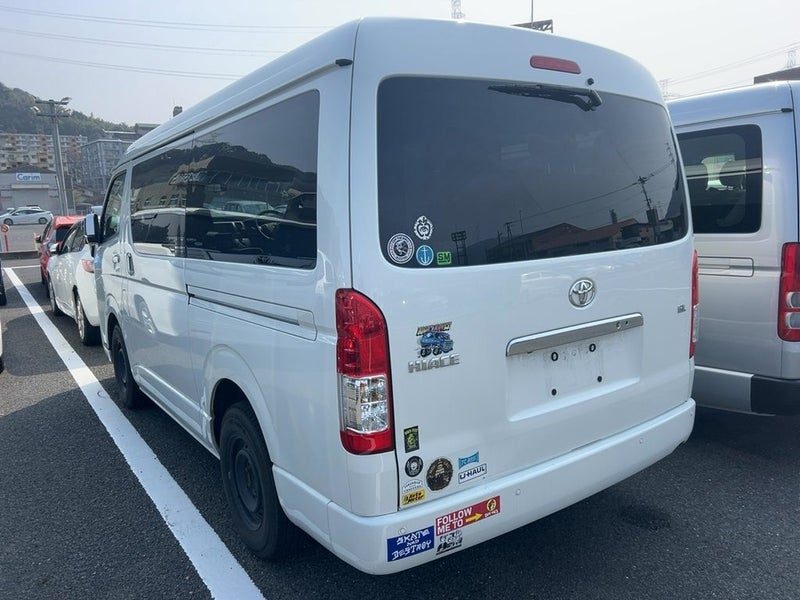 2023 Toyota Hiace GL, photo 2