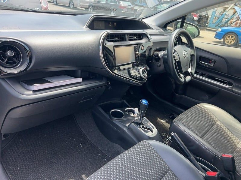 2017 Toyota Aqua CROSS, photo 3