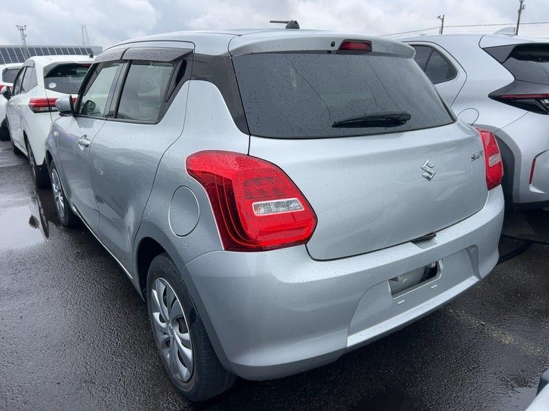 2017 Suzuki Swift, photo 2
