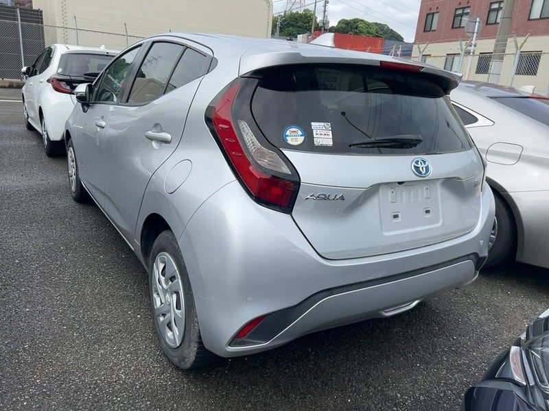 2021 Toyota Aqua, photo 2