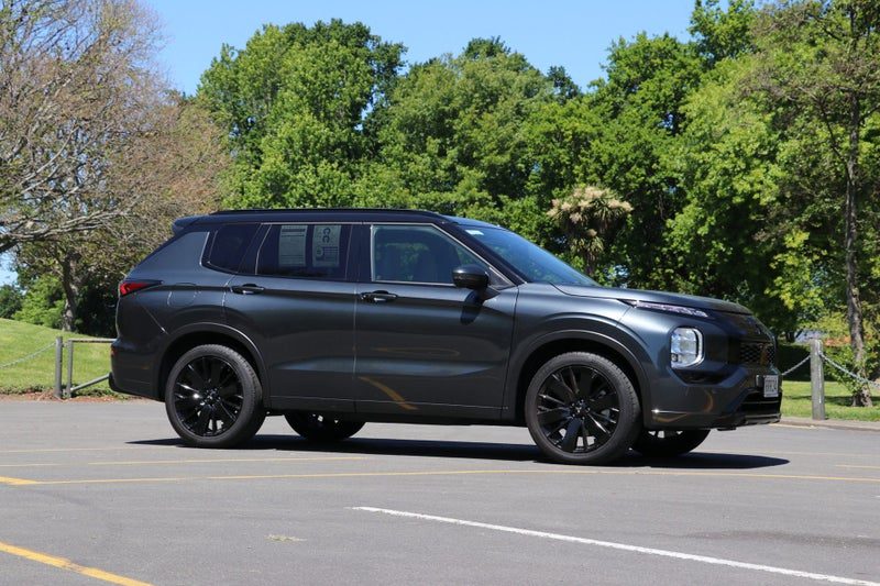 2026 Mitsubishi Outlander Exceed 2WD (BLACK OUT), photo 3