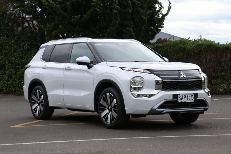 2026 Mitsubishi Outlander VRX 2WD 2.5P
