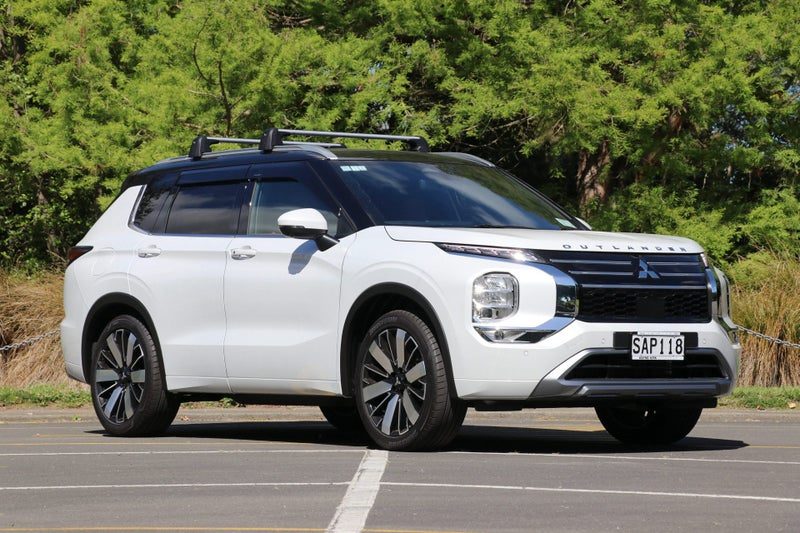 2026 Mitsubishi Outlander Exceed 2WD