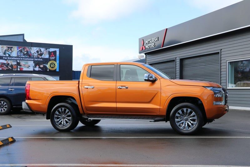 2025 Mitsubishi Triton GLXR 2WD Automatic, photo 3